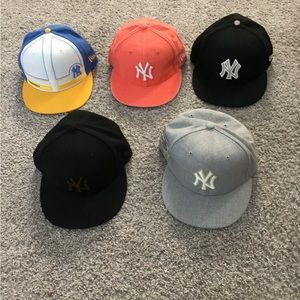 5 NY Yankee 9Fifty SnapBack caps.